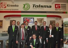 Teamfoto van Tolsma Grisnich Group en Kiremko.