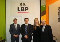 LBP presenteerde een nieuwe huisstijl, incluisief website en bedrijfsfilm. Vlnr: Anton Filippo, Jasper Karbaat, Iris van der Kaay en Hans Janssen