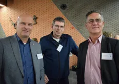 Peter van der Veeken (Normec Innovative Fresh), Peter Duijvestijn (Duivenstijn Tomaten) en William van het Riet (Axians)