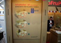 en ze ontwikkelden ook een handig aardbeienbakje met hengsel