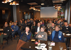 Goede opkomst, voorheen was de scheidingswand niet altijd nodig