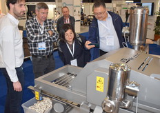 Demo snijmachine bij DTS