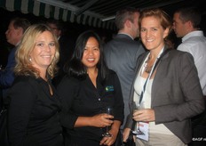 Nicky Watson en Yzza Ibrahim van Freshplaza.com en Marijn van der Laan van Fresh Dynamics