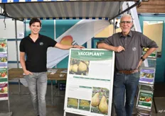Derek van Tienen en Jurgen Vet van UPL lieten een aangepast gewasbeschermingsschema zien met Vacciplant in de peren
