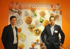Roel Aldewereld en Jules Klerken van Scelta Products. De Fingerfoodballs die zij presenteerde zijn snacks op basis van groenten. Deze zijn zonder geur-, kleur- en smaakstoffen.