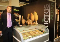 Andreas Theiner van het Italiaanse bedrijf Fructus presenteerde de bewerkte en bevroren hardfruitproducten. Ze leveren aan industrie, gastronomie en retail