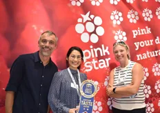 Javier Marrufo Sandez, Céline Ha en Mathilde Paignat  van Earth Market, lanceerden een nieuwe framboos onder het Pink Star brand.