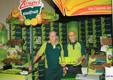 Herman en Michel presenteren de Zespri-kiwi's