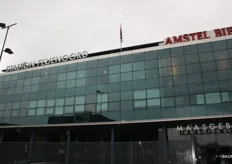 De place to be, het Maasgebouw van het Feyenoordstadion. De plek waar Leo opgroeide en zijn cluppie