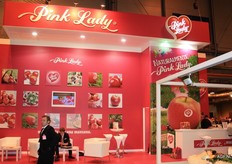 De opvallende stand van Pink Lady