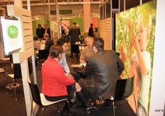 Didier Lepoutre (rechts) van Ruris was elke keer druk in gesprek