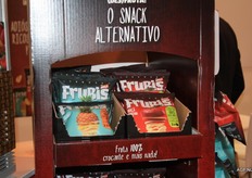 Een alternatieve snack, gedroogde ananas of appel