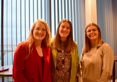 Sarah Hogervorst en Kim Vollebregt van Farmhouse met Angelique Martens (Purple Pride)