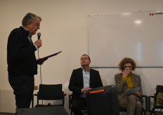 Tijd voor de paneldiscussie