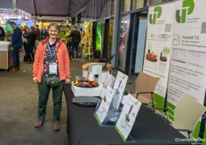 Silke Schweighoefer van UP, biedt een oplossing om de stevigheid van zachtfruit te testen