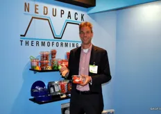 Udo Welling van Nedupack liet ons de AGF-verpakkingen zien. Nedupack is een bedrijf in voornamelijk maatwerkspecifieke kunststof verpakkingen. Zij helpen bedrijven onderscheiden door de verpakking.