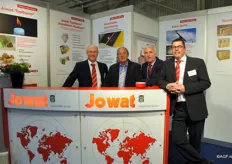 Het team van Jowat stond paraat. Jowat produceert zeer sterke industriële lijmen die zorgen voor stevige materiaalverbindingen.