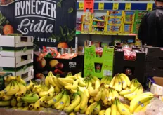 Is ook hier een bananenoorlog aan de gang? 4,85 per kilo (=1,20 in euro)