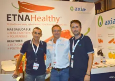 Mattias Verdu, Michel de Winter en Elias Munoz van Axia Vegetable Seeds. Zij promootten de Etna Healthy, de nieuwe zoete paprika in het assortiment van Axia