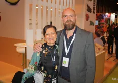 Martijn van Velden van Eimskip met zijn collega Montserrat Freiría Iglesias van Eimskip Logistics Spain S.L.