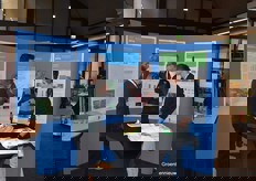 Drukte in de stand van Wageningen University & Research