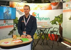 Remko Riemslag van Van Alphen Aardbeienplanten. Het bedrijf is vorig jaar met de Ovato van start gegaan, het nieuwe ras van Plant Sciences, en gaat binnenkort zien hoe de longcanes presteren in Marokko.