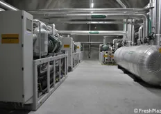 In vergelijking met de opslagruimtes is de machinekamer erg klein, om in de ondergrondse opslagruimtes aanzienlijke energiebesparingen mogelijk te maken