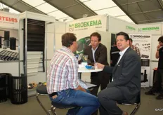 Jeroen J.H. Moleman van Broekema Holland (rechts). Transportbandenfabriek EA Broekema BV is gespecialiseerd op het gebied van transportbanden voor de agrarische industrie