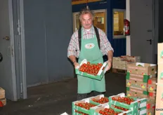 Erbse is een bekend gezicht op de groothandelsmarkt in Hannover en zorgt voor de dagelijkse vrolijke noot op de markt. Hij werkt bij BS Frucht en presenteert hier de Hollandse tomaten. BS Frucht heeft verschillende specialiteiten waaronder druiven uit Italië.