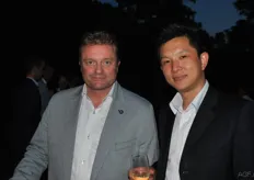 Marcel van der Linden van Redstar met collega Michael Ming van Redstar Shanghai.