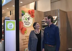 Margot Pertijs en Gert Pirijns bewaakten de stand van Special Fruit