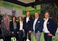 Het team van Oxin Growers met Jolanda Olsthoorn, Sandra van der Veer, Ton van Dalen, Jan Oosterom en Ruud den Boer