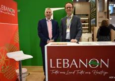 Piet Schotel en Dirk-Jan Zegelaar in het Libanon-paviljoen