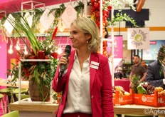 Janine Luten van het GroentenFruit Huis opende de borrel voor het 25 jarig jubileum van de Holland Fresh Group