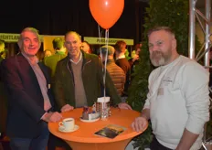 Frans Couwenberg van Kempenfoods met Marcel Coulier en Robert Dijkstra van Hanos