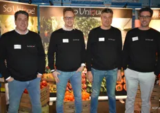 De paprikatelers van So Unique: Nieki van den Berg, Frank Bakker, Johan en Sofinus van der Burg