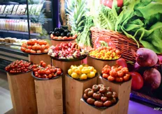 Tomaten in allerlei kleuren, vormen en maten trekken de aandacht