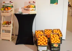 Bezoekers konden zich intekenen op een zeer aantrekkelijke aanbieding voor persinaasappelen