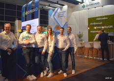 Peter Veenhof, Jos Dijkgraaf, Franky Wuijts, Sharona Haaimans, Daniël van Dronkelaar en Jeroen Gantevoort van Domino Benelux. Thermotransfer overprinters en laserprinters voor bv de groenteverwerking. 