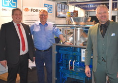 Roland Witvoet van GKS, Hans Vos van Synergy Systems en Marlon Hagemans van GKS.