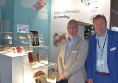 Erwin Pingen van Max Aarts (leverancier banderol) en Erik de Roos van Bandall, zij leveren de banderol machines.