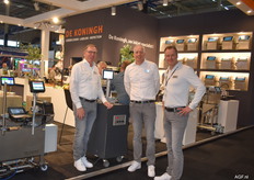 Ed Hijgemann, Antoine van Delft en Gerwin van Eckeveld van De Koningh coding en labeling.