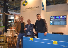 Henk Godschalk, Jean Paul van Hoorn en Cees de Jong van Schoeller Allibert.