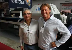 Nederlandse radijsteler in Italië Willem-Jan Coolbergen, kwam ook een kijkje nemen met z'n collega. Voor een artikel over zijn bedrijf Ortolanda, zie: http://www.agf.nl/artikel/115794/Nederlandse-familiebedrijven-telen-jaarrond-radijs-in-Itali%C3%AB