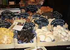 Heerlijk en Eerlijk Delicatessen biedt ook diverse soorten champignons en paddenstoelen