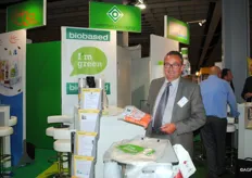 Jan Wessemius van Oerlemans Plastics stond op het Bio- plein. Hij presenteerde de I'm green biobased verpakkingen.