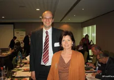 Nancy Goovaerts van Univeg, met haar nieuwe collega Frédéric Rosseneu