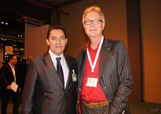 Ook Dick Quaak van GreenSea Chartering kwam voorbij met Francisco Pérez, representative in Spain of Seatrade Group.