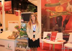 Adriana Chelli van Les Herbes du Roussillon staat voor het eerst op de Fruit Attraction. Het bedrijf heeft sinds kort een nieuw, fris imago met een meer internationaal karakter.
