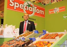 Jean Paul Nuijten startte onlangs SpecialTom, met de focus op tomatenspecialty's. Ook is hij een joint venture gestart met de Marokkaanse cooperatie Adrar onder de naam marexport